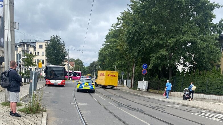 Dresden: Radfahrer stirbt nach Kollision mit Straßenbahn