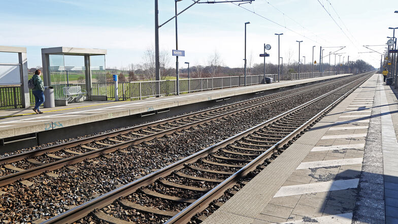 Der Saxonia-Express soll auch in Zukunft in Nünchritz halten.