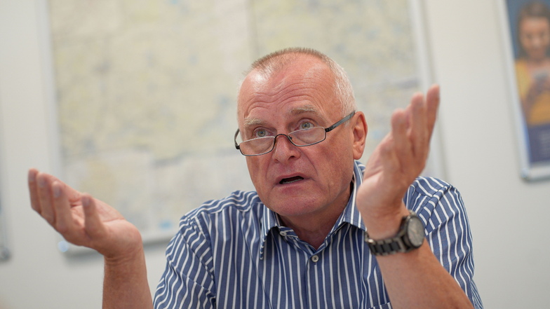 Hans-Jürgen Pfeiffer ist seit 2010 Geschäftsführer des Verkehrsverbundes Oberlausitz-Niederschlesien. Im Frühjahr 2024 geht er in Rente.