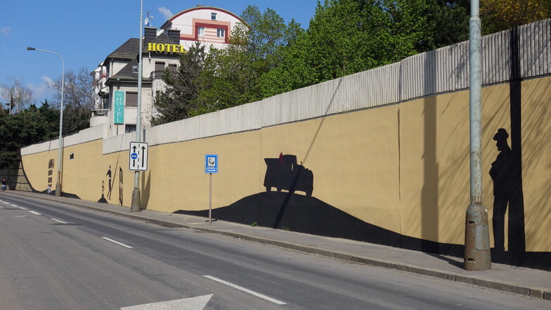 Die Graffiti-Wand erinnert an das Attentat vor 79 Jahren.