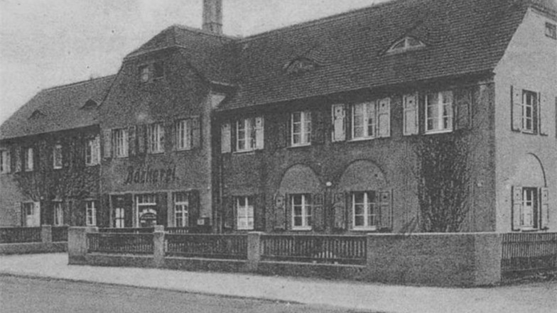 Eine Änderung gegenüber dem Masterplan von 1918 erfolgte 1920, als die mit der Nummer 1,2,3 und 4 vorgesehene Wohnhausgruppe an der Großsedlitzer Straße in ein Sechs-Familienwohnhaus umgewandelt wurde.