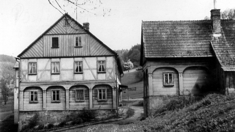 Das Gut von Studený (Kaltenbach) auf einem historischen Foto.