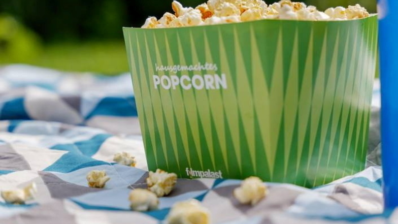 Mit der Popcorntüte auf der Wiese – so macht Freilichtkino Spaß. Für diesen Sommer bereiten die Jugendstadträte gemeinsam mit dem Filmpalast-Team eine Vorführung unter freiem Himmel vor.