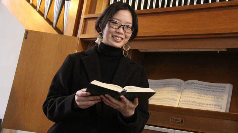 Die neue Kantorin Yuko Ikeda musiziert nicht nur an der Eule-Orgel in der Michaeliskirche, sondern auch in anderen Bautzener Gotteshäusern.