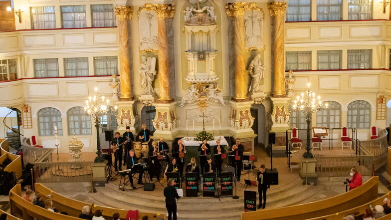 Die Crazy Ties Big Band eröffnete im September in der Marienkirche die Großenhainer Kulturnacht.