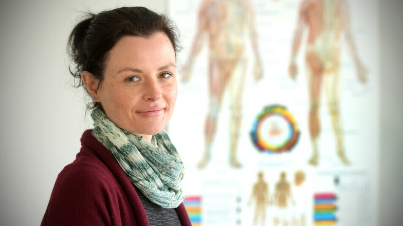 Manja Grünther eröffnet nächsten Dienstag im Ärztehaus in der Löbauer Breitscheidstraße ihre Praxis für Osteopathie, wo sie auch Akupunktur anbietet.