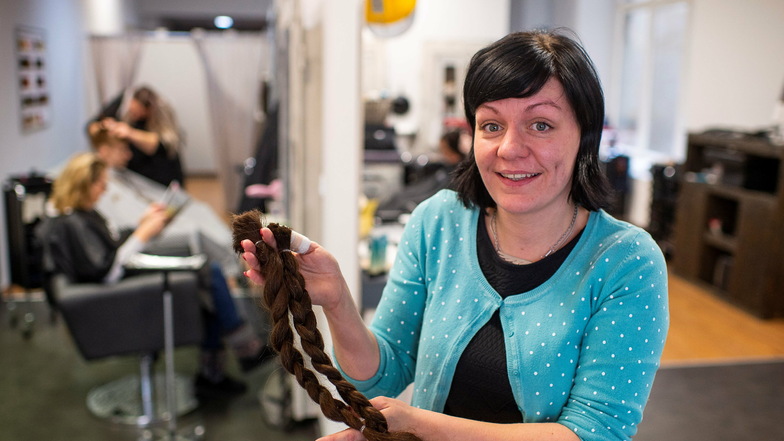 Friseurmeisterin Mandy Krausen freut sich, dass Friseursalons ab 1. März wieder öffnen dürfen.