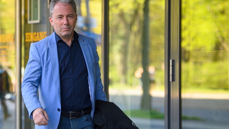Jürgen Wehlend (55) ist seit 1. Januar kaufmännischer Geschäftsführer bei Dynamo. Nun nimmt er die Stadt in die Pflicht.