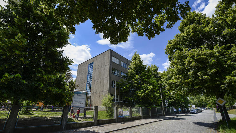 Idyllisch von außen anzusehen: das Gebäude der DPFA-Schule in Weinhübel. Aber ist es auch  der richtige Ausweichstandort für die Grundschule Königshufen.