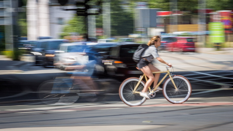Wege für Radfahrer sind in Sachsen oft nicht ausreichend vorhanden. Das ergibt eine Umfrage von Sächsische.de.
