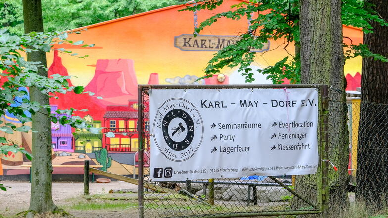 Im Karl-May-Dorf bei Moritzburg gab es einen massiven Corona-Ausbruch, einige Kinder und Betreuer sind in Kliniken untergebracht.