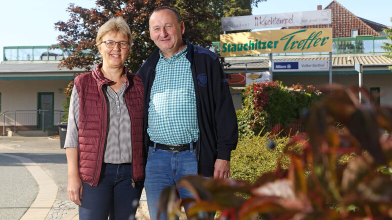 Elvira und Jürgen Dräger sind Inhaber des "Stauchitzer Treffers". Das Einkaufs- und Dienstleistungszentrum auf dem Lande gibt es jetzt seit genau 20 Jahren.