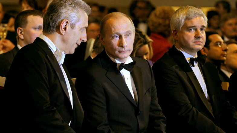 2009 ist Wladimir Putin der St. Georgs-Orden des Dresdner Semperopernballs verliehen worden. Jetzt wird ihm die Ehrung aberkannt.