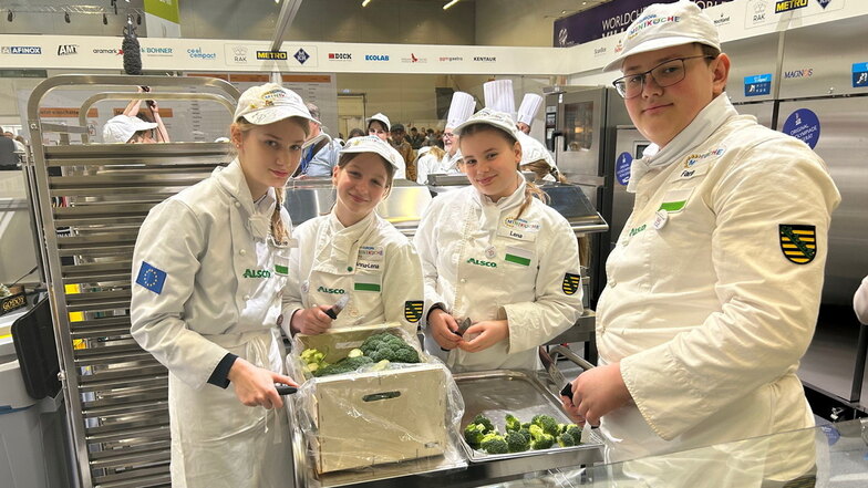 Das Team aus Schmiedeberg beim Kochwettbewerb der Miniköche in Stuttgart.