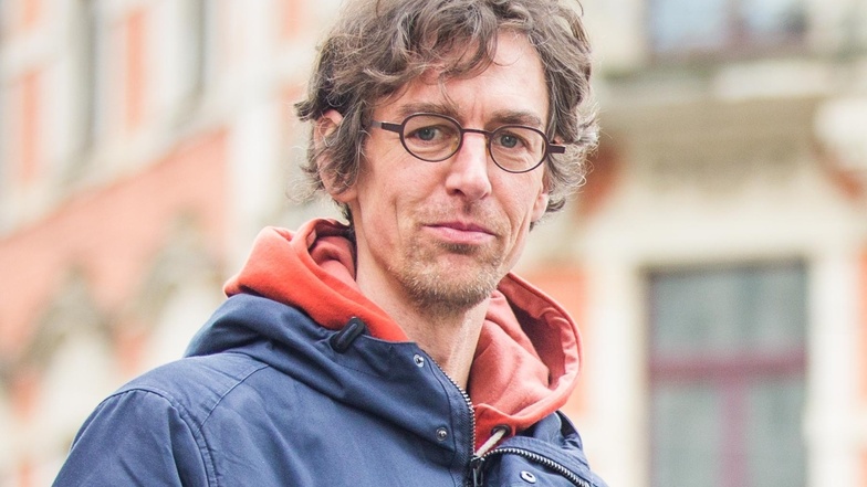 Carsten Ungewitter ist 47 Jahre alt, Psychologe und IT-Berater in Dresden. Er wohnt mit seiner Familie in der Friedrichstadt und engagiert sich im Netzwerk "Mietenwahnsinn stoppen".