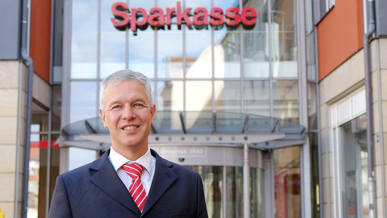 Rainer Schikatzki ist Vorstandsvorsitzender der Sparkasse Meißen.
