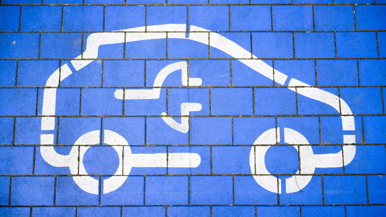 Neue ultraschnelle Ladepunkte für E-Autos an Sachsens Autobahnen