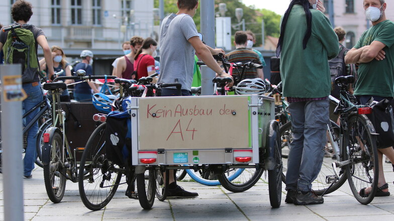 Am liebsten auf der Autobahn: Umwelt-Initiativen wollen am Sonntag auf der A 4 mit ihren Fahrrädern demonstrieren. Im vorigen Jahr wurde dies gerichtlich untersagt.