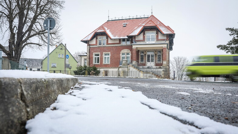 Kreistag verkauft ehemalige Straßenmeisterei in Wachau