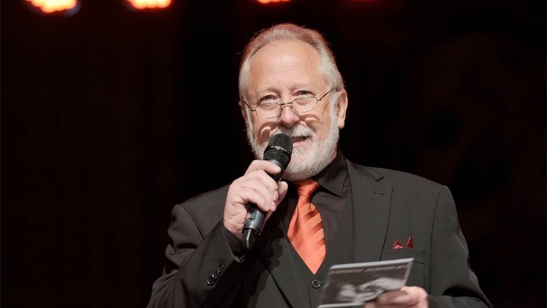 Moderator und Organisator Hansjörg Oehmig führte humorvoll durch das Programm.