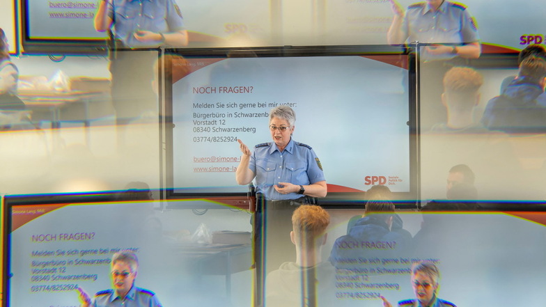 Das Foto zeigt Polizeihauptmeisterin Katrin Michel und symbolisiert, wie Drogen die Wahrnehmung stören.