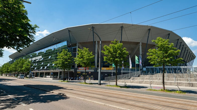 Fußballfans aufgepasst: Der Google Pixel Supercup 2024/2025 live in Dresden!