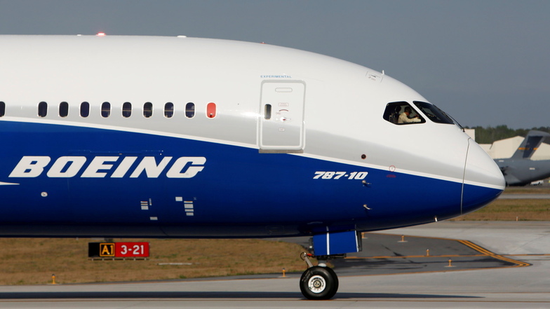 Der US-Flugzeugbauer Boeing kann seinen 787 Dreamliner nun an die  die Lufthansa übergeben.