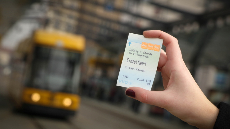 Die Bundesregierung hat ein Neun-Euro-Monatsticket für Bus- und Bahnfahrten beschlossen. Wie schnell wird es eingeführt?