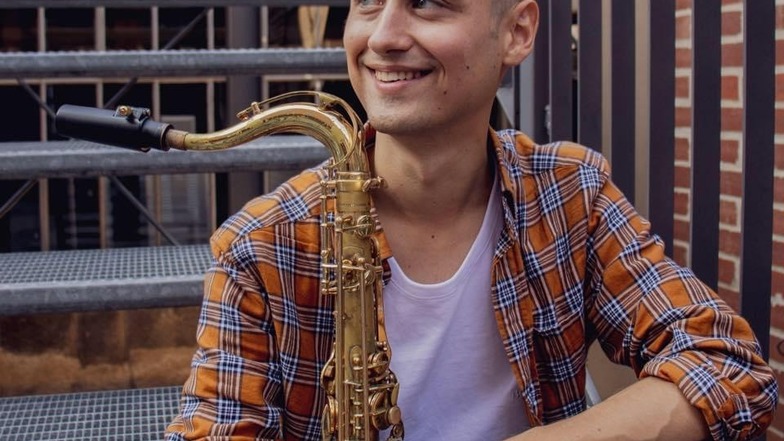 Timur Valitov stammt aus dem russischen Ufa und studiert jetzt an der Dresdner Musikhochschule Jazz. Ein Stipendium von saechsische.de erleichtert ihm derzeit das coronabedingte Leben ohne Auftritte.