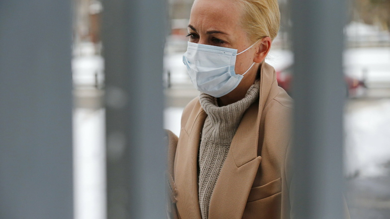 Julia Nawalnaja, Ehefrau von Alexej Nawalny, kommt zu einer Anhörung im Gericht an.