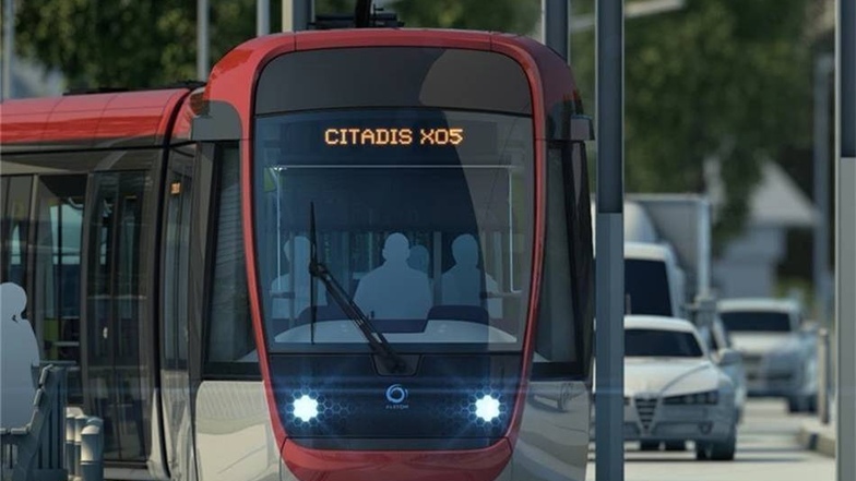Die Alstom-Straßenbahn Citadis - hier in der 5. Generation - blinzelt mit den Augen, hat mächtige Hamsterbacken und fährt unter anderem in Nizza.