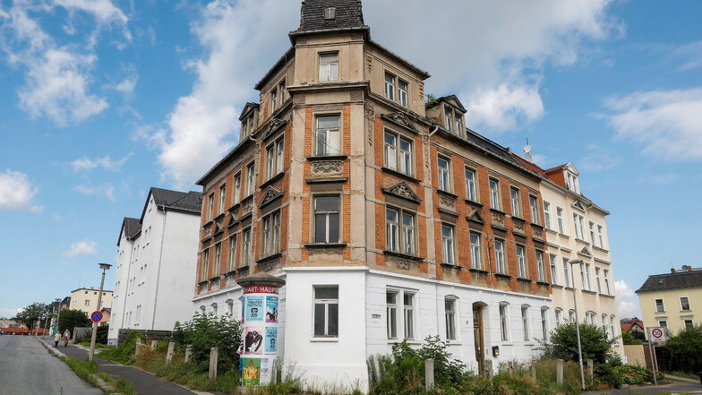 Die Eckartsberger Straße 17b ist eines der Zittauer Häuser, die zum Verkauf stehen. Die Sanierung des denkmalgeschützten Gebäudes soll nur 100.000 Euro kosten.