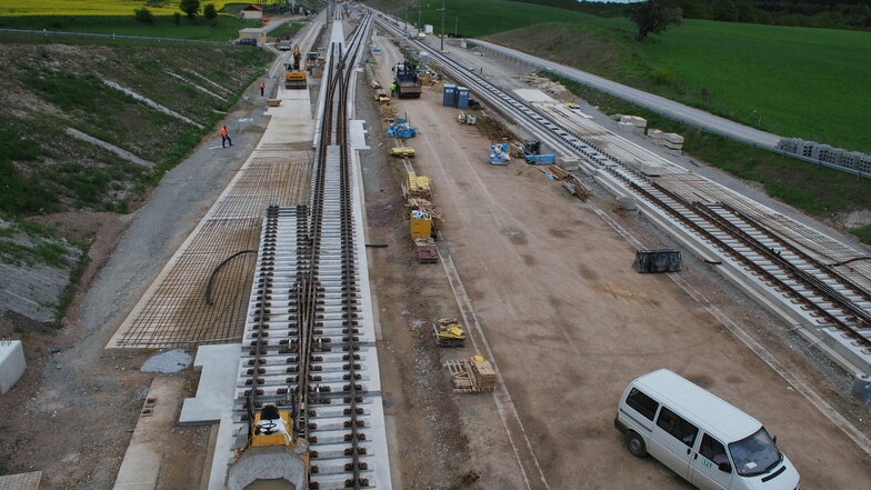 So wie hier beim Bau des Überholbahnhofs Ostportal Finnetunnel an der Strecke Erfurt-Leipzig könnte es auch in Heidenau aussehen.