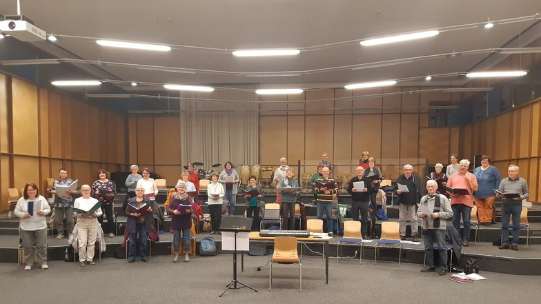 Der Gemischte Chor Pulsnitz probt jetzt im Freizeitzentrum in Oberlichtenau.