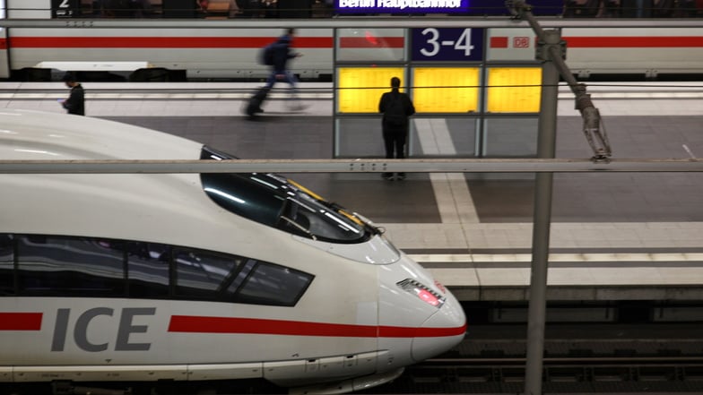 Deutsche Bahn will Tausende Stellen streichen