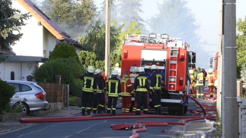Unzählige Feuerwehren waren am 2. Juli in Canitz-Pochra im Einsatz.
