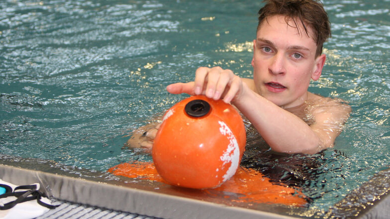 Vincent Wende hat im Auswahlteam der DLRG Sachsen beim bundesdeutschen Junioren-Rettungspokal eine Goldmedaille geholt.