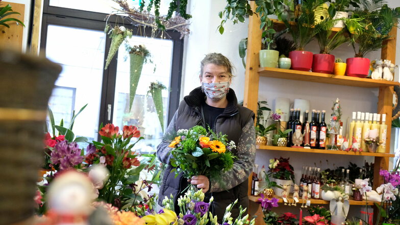 Anke Wenke arbeitet seit 17 Jahren in ihrem Blumenladen.