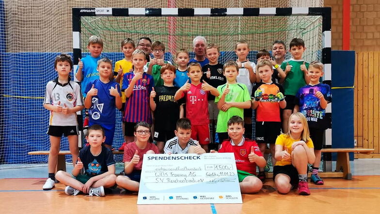 Fußballkinder gewinnen über die Aktion "WBS HerzensProjekte" 1.500 Euro.