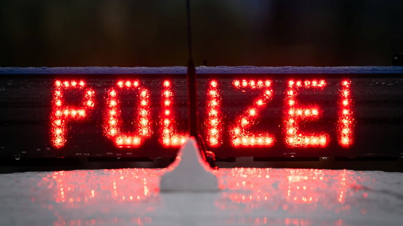 Die Polizei wurde am Montag zu einem Unfall auf der Kreuzung Hohe Straße / Fichtestraße in Kamenz gerufen.