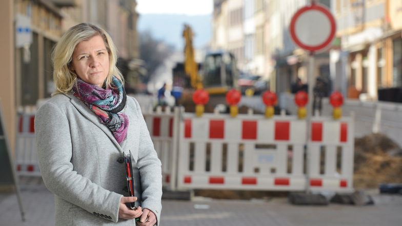 Pirnas Citymanagerin Jana Türke: In den Zeiten der vielen Flutbaustellen in der Innenstadt war sie vor allem als Vermittlerin zwischen Händlern und Baufirmen gefragt.