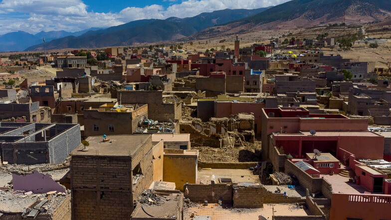 Schon 2.900 Tote nach Erdbeben in Marokko: Hoffnung schwindet