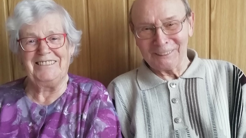 Erika und Wolfgang Engel sind seit 65 Jahren verheiratet.