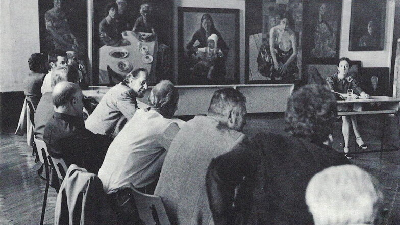 Annette Schröter bei ihrer Diplomverteidigung im Juli 1982 an der Leipziger Hochschule für Grafik und Buchkunst.