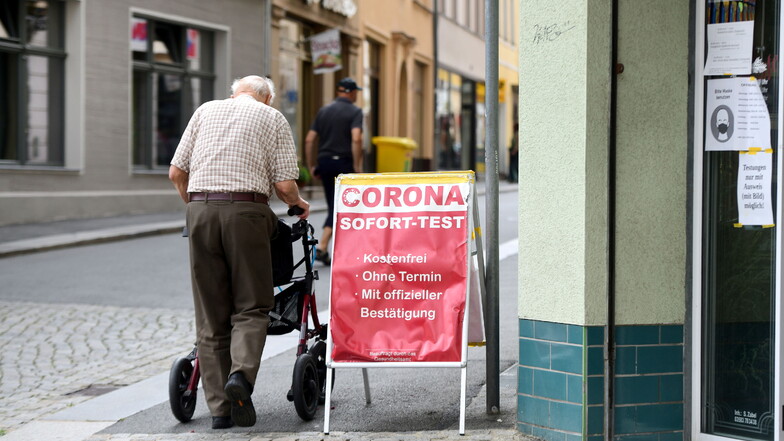 Nach wochenlangem Rückgang der Corona-Werte war vorige Woche wieder eine leichte Steigerung merklich, vor allem an den Kliniken.