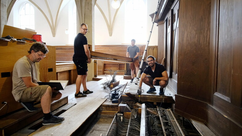 2019 nahm das Team von Jehmlich-Orgelbau die Orgel der Frauenkirche in Meißen auseinander. In den vergangenen Wochen bauten sie die Teile wieder ein.