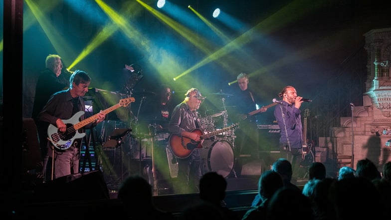 Die Kult-Band Karussell spielt in der Lutherkirche in Görlitz.