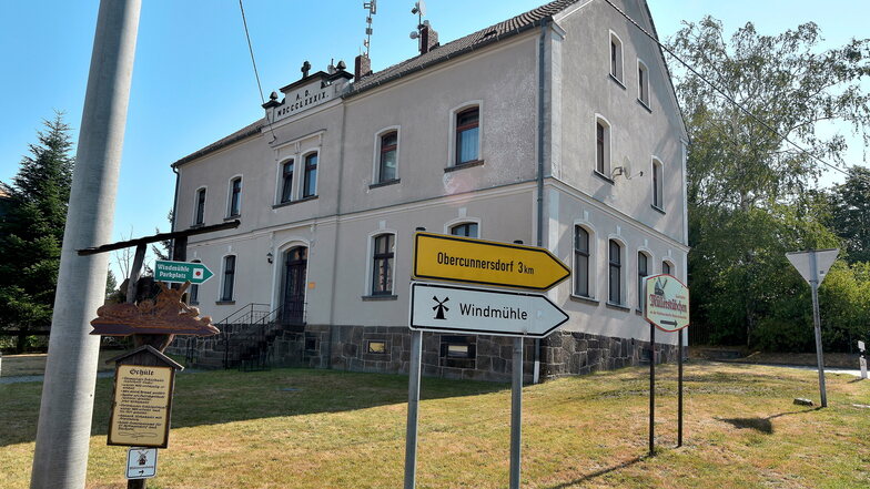 Mediziner kauft Kottmarsdorfer Schule