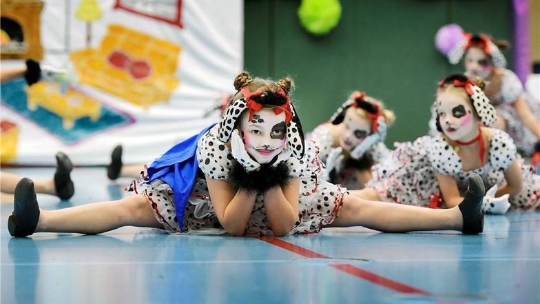 Die Gruppe Blickfang der Tanzperlen des Zschopautals tanzte sich als Dalmatiner auf den ersten Platz in der Startgruppe der Sieben- bis Neunjährigen. Fotos: André Braun