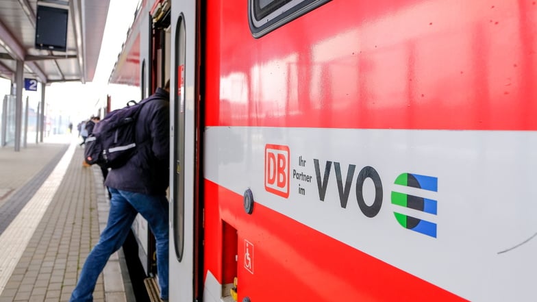 Mit der S-Bahn im Verkehrsverbund Oberelbe fahren wochentags bis zu 10.000 Bürger aus dem Kreis Meißen.